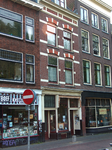 820012 Gezicht op de voorgevel van het pand Oudegracht 308 te Utrecht.N.B. Rond 1868 was in dit pand Brood- en ...